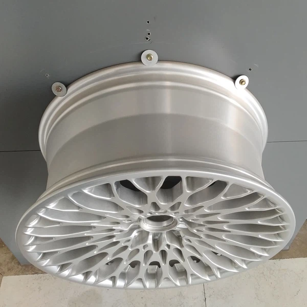 Multi-spoke Mesh Wheels